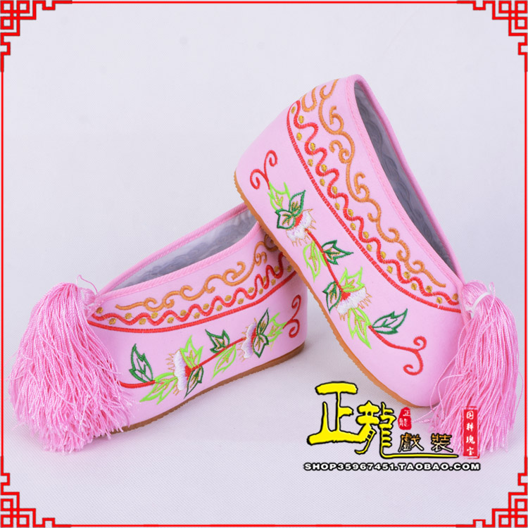 秦皇岛花旦鞋女绣花彩鞋 舒适款草花内高彩鞋